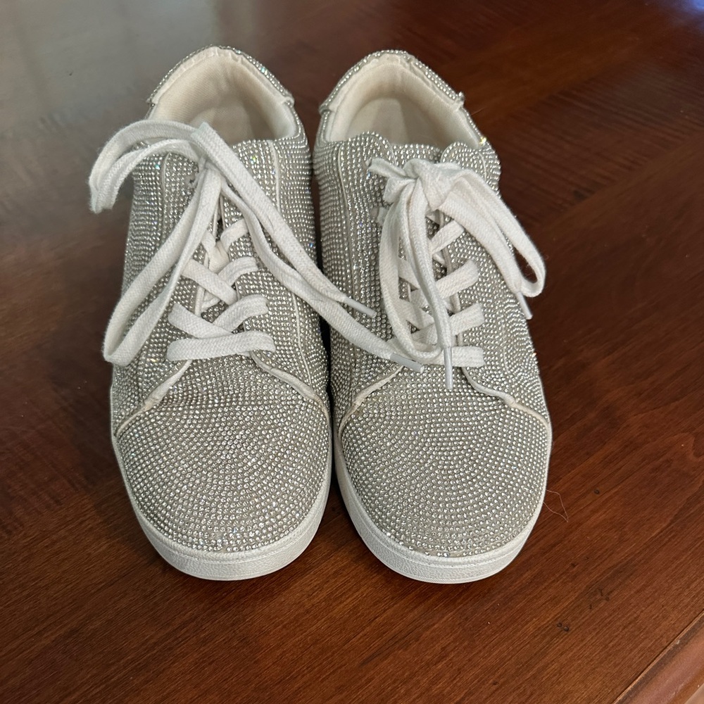 Jessica Simpson Glittering Silver Sneakers
